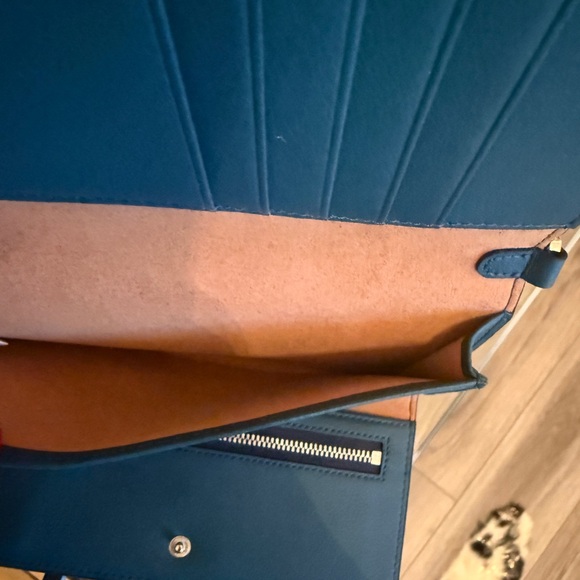 Teal Crossbody MCM Bag - Picture 7 of 8